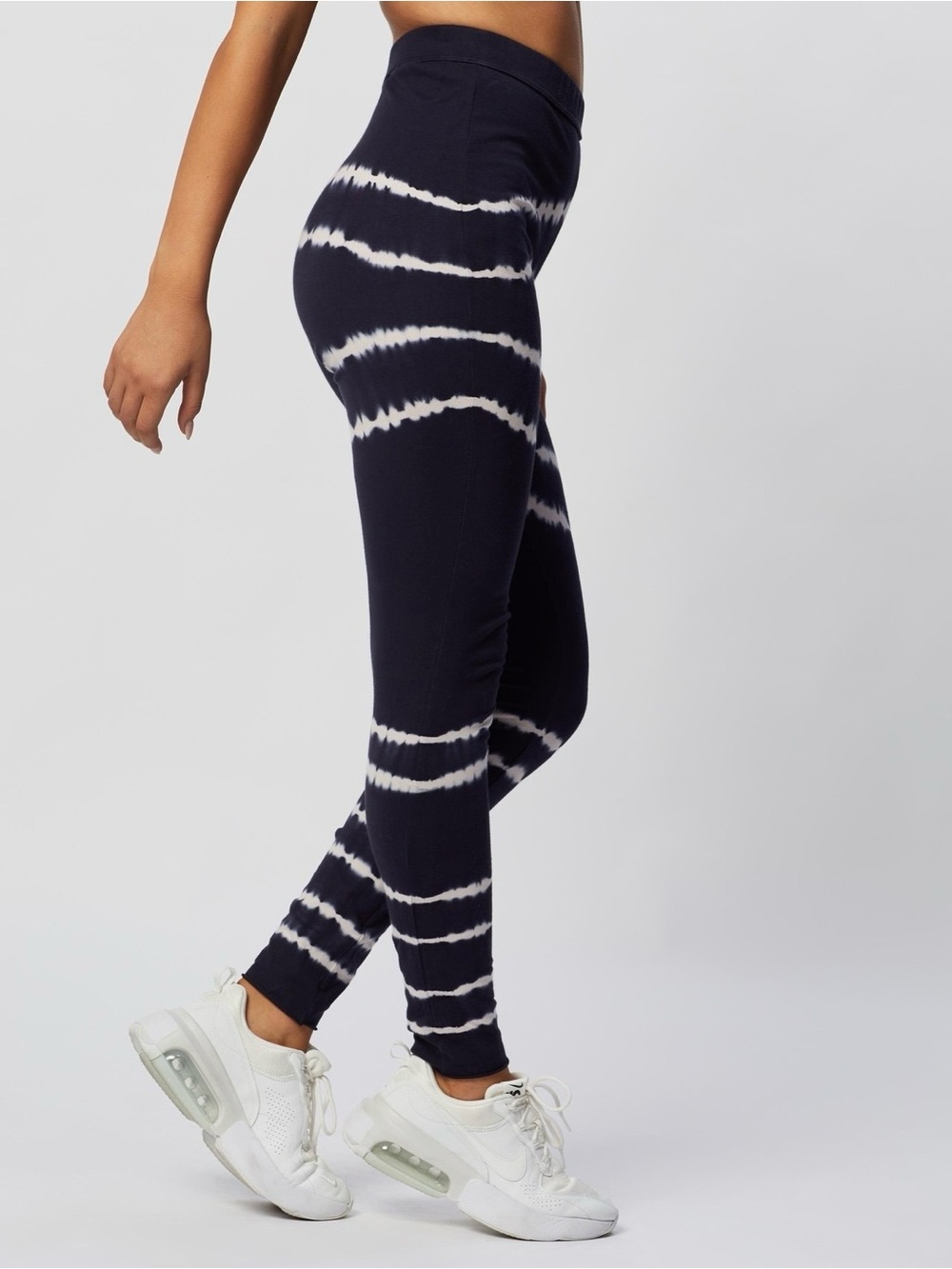 The Upside Tie-Dye “Long John” Leggings in Indigo Blue & White Size 4